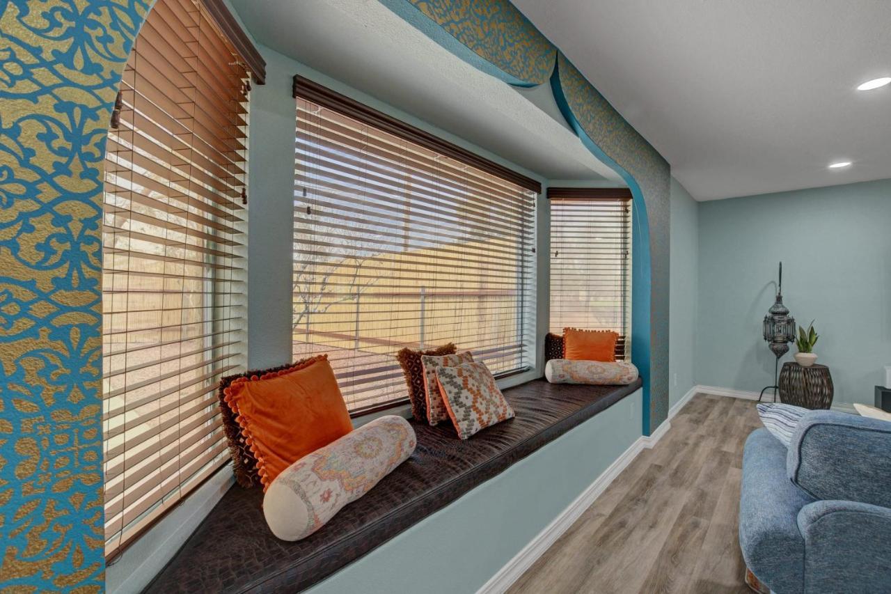 Сasa de vacaciones Buddha Mansion Luxury - 8br Modern, Hottub, Huge Pool, Sauna, Bbq Grill, Game Las Vegas