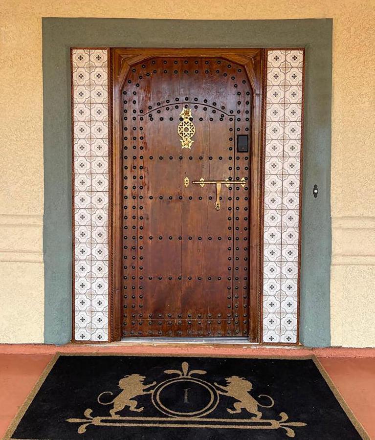 Сasa de vacaciones Buddha Mansion Luxury - 8br Modern, Hottub, Huge Pool, Sauna, Bbq Grill, Game *