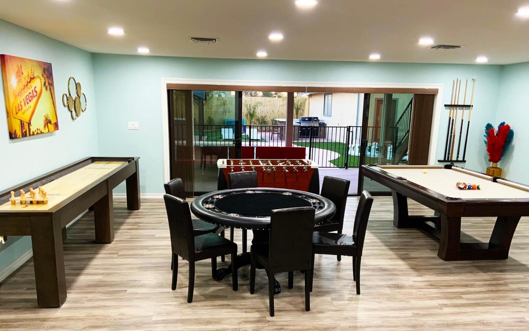 Сasa de vacaciones Buddha Mansion Luxury - 8br Modern, Hottub, Huge Pool, Sauna, Bbq Grill, Game Las Vegas