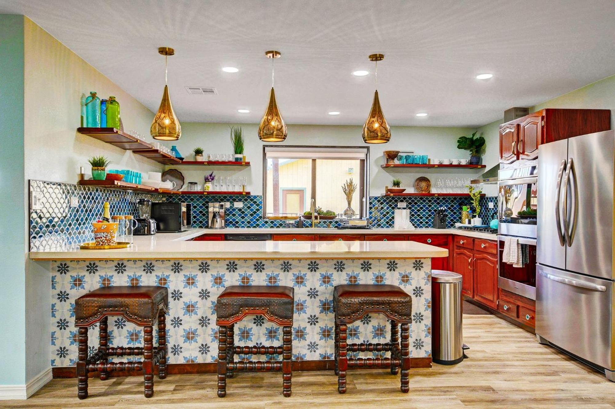 Buddha Mansion Luxury - 8br Modern, Hottub, Huge Pool, Sauna, Bbq Grill, Game * Las Vegas