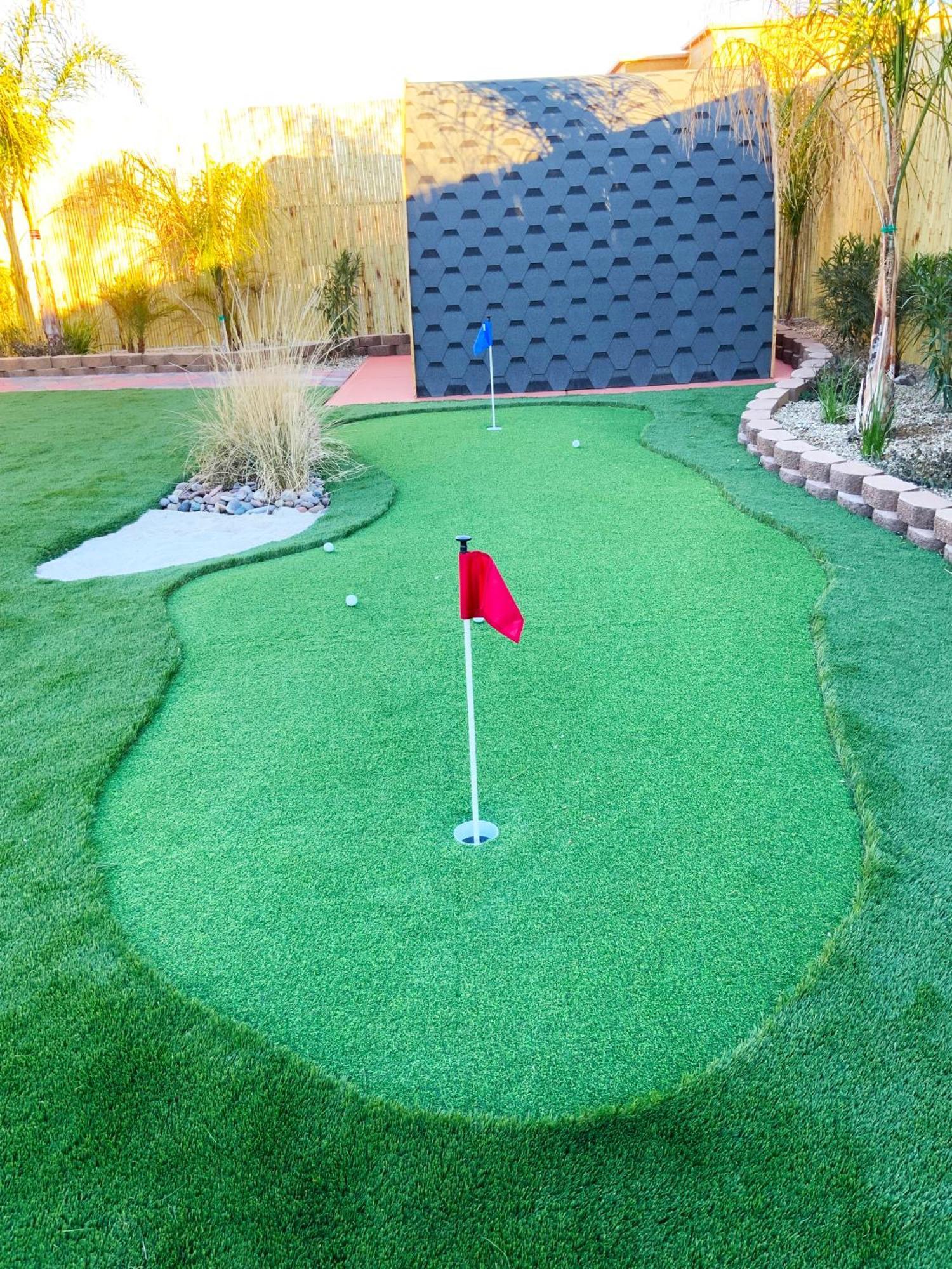 Buddha Mansion Luxury - 8br Modern, Hottub, Huge Pool, Sauna, Bbq Grill, Game Holiday home Las Vegas