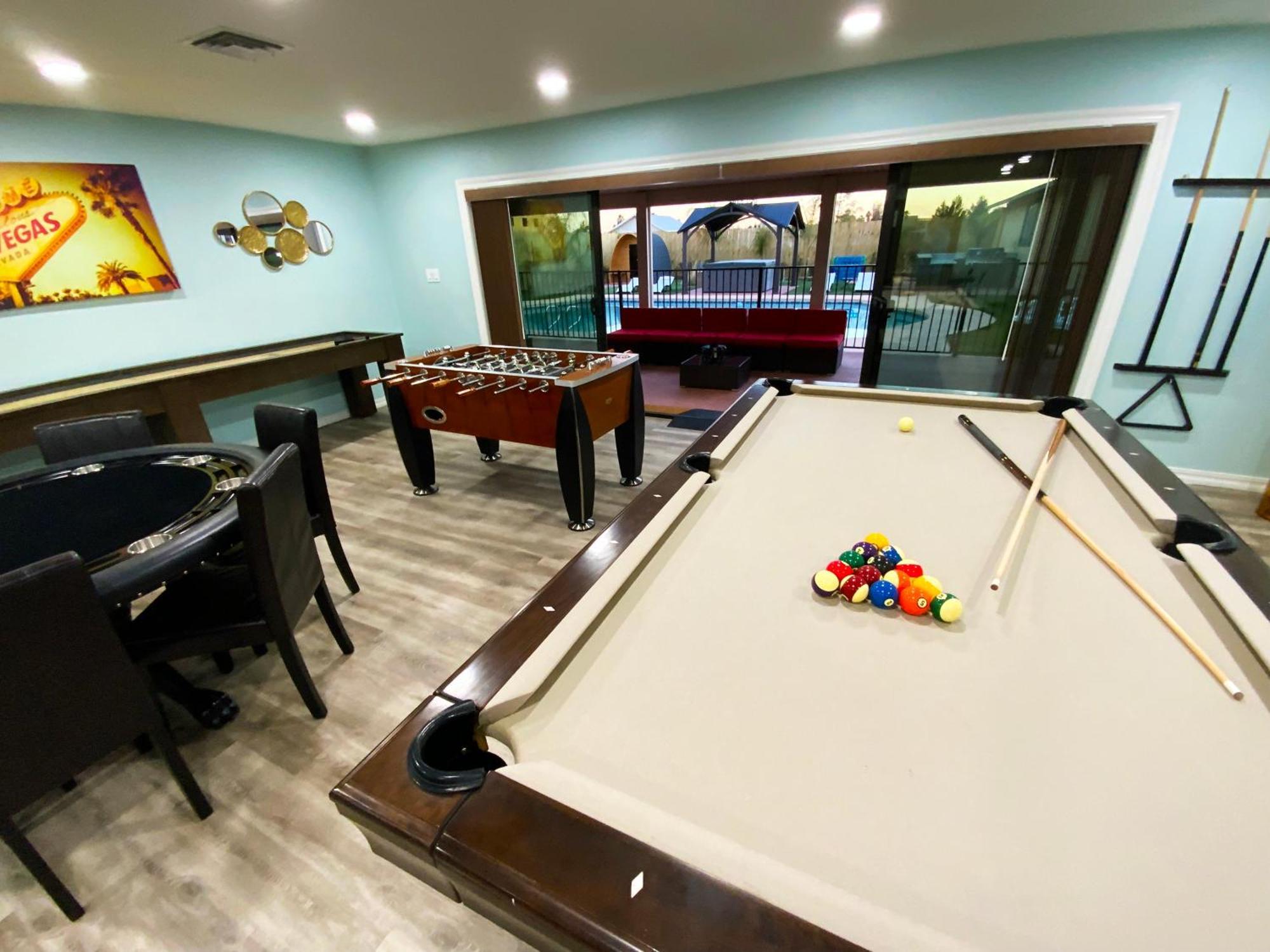 Buddha Mansion Luxury - 8br Modern, Hottub, Huge Pool, Sauna, Bbq Grill, Game * Las Vegas